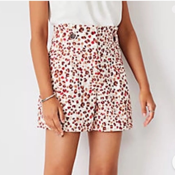 Ann Taylor Pink Animal Leopard Print Paperbag Shorts Size 12 - Picture 1 of 12